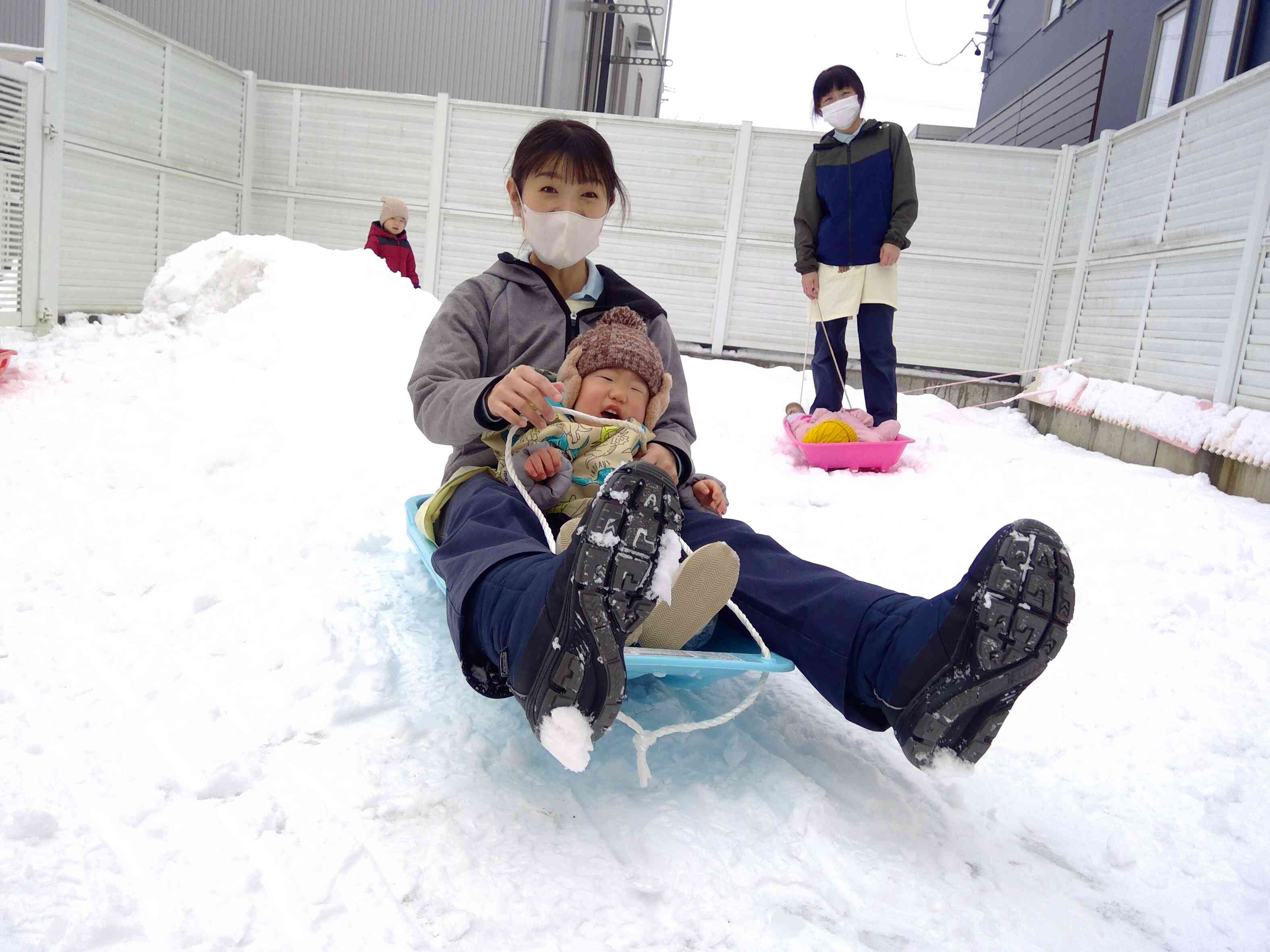 ひよこ組 雪遊びをしよう‼｜ニチイキッズ中野保育園｜ニチイキッズ